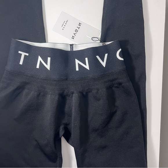 NWT NVGTN Black Sport Seamless Leggings - Picture 6 of 10